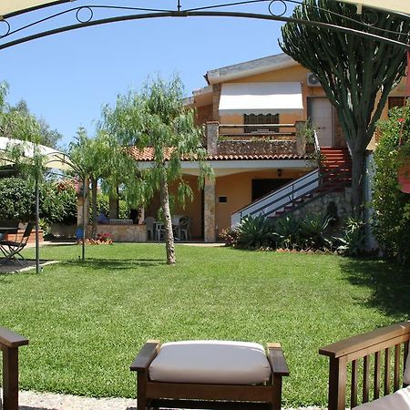 Sweet Home & Apartments Fontane Bianche Exterior foto